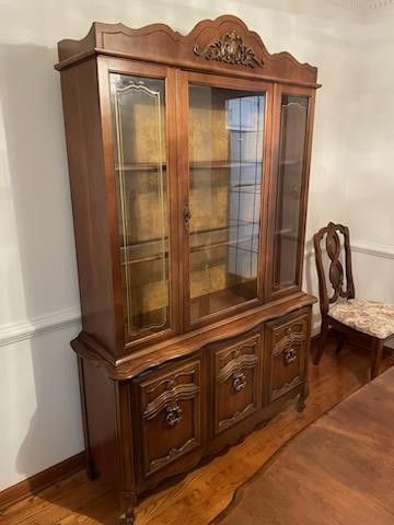 Dining Room Table With 6 Chairs
