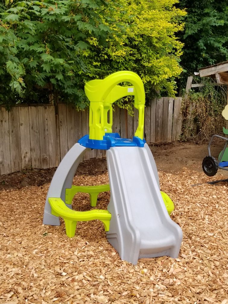 Step2 Castle top mountain climber