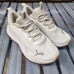 Mem's Puma Softride Sneakers, Size 7