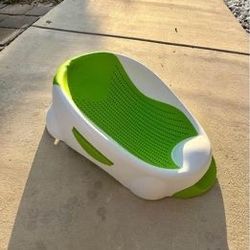 Munchkin Bathtub