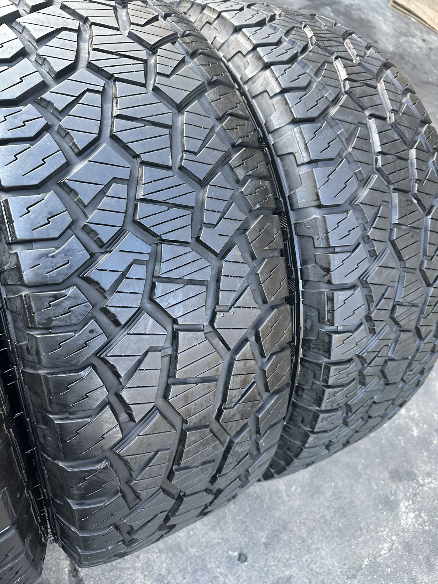275/60R20 Pathfinder