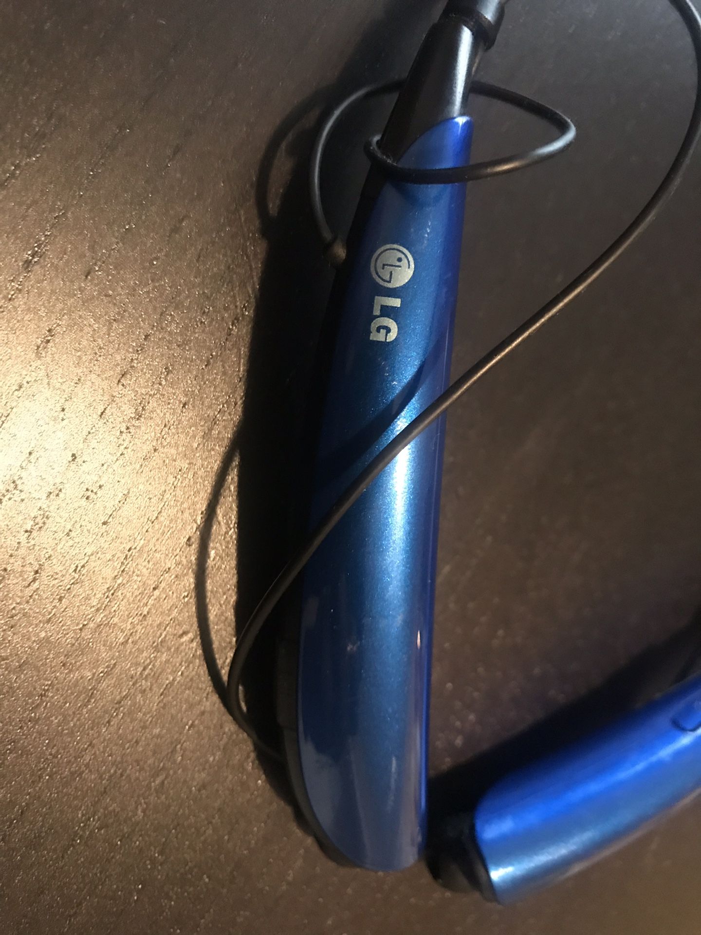 LG wireless headphones