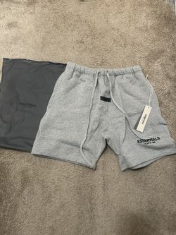 Essentials Shorts