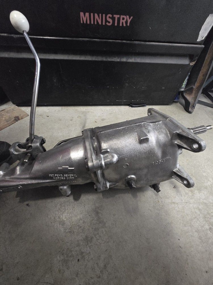 1963 CHEVY TRANSMISSION AND SHIFTER