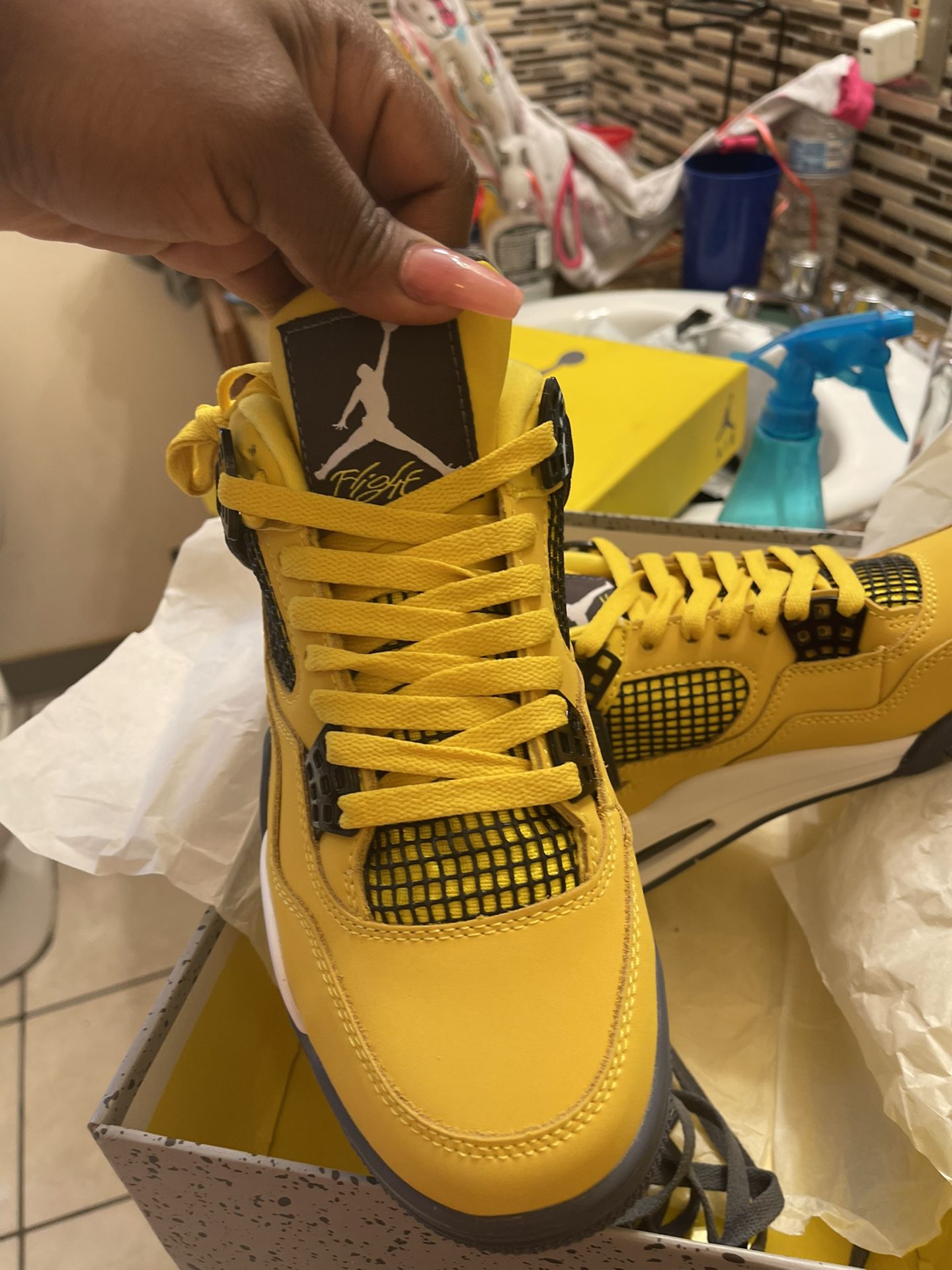 Yellow 4 ‘s Brand New Size Jordan 4 Retro Lighting 