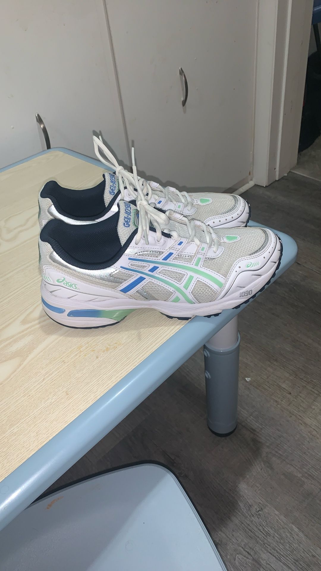 Asics GEL-1090