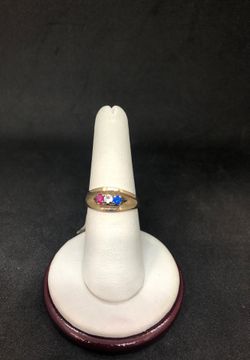 10K Women Ring Size 8