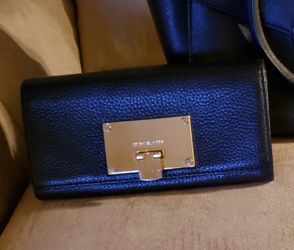 Michael Kors wallet