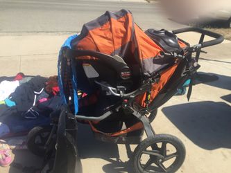 Bob stroller with Britax car seat