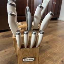 Cuisinart Classic ColorPro Series Knife Bloc Set. 🔪 