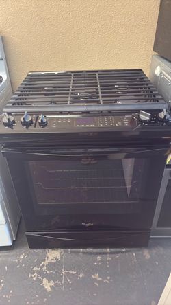 Nice like new Whirlpool gas stove