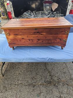 Classic Antique Cedar Chest On Wooden Casters ! Copper Hardware! Great Condition! Circa 1920's!