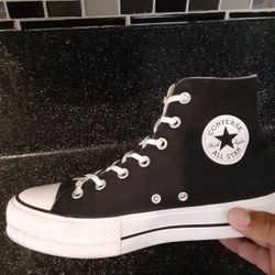 Converse Platform womens 9 Good Condition 