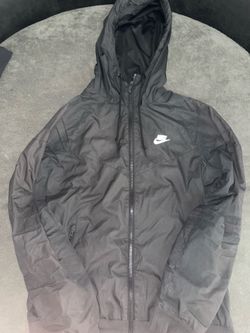 Black Nike windbreaker