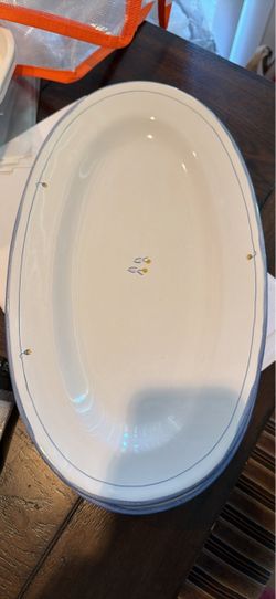 2 flower serving plate