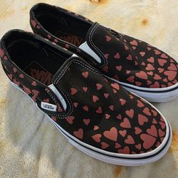 Vans  Women's Classic Slip On Tennis Shoes Size 6