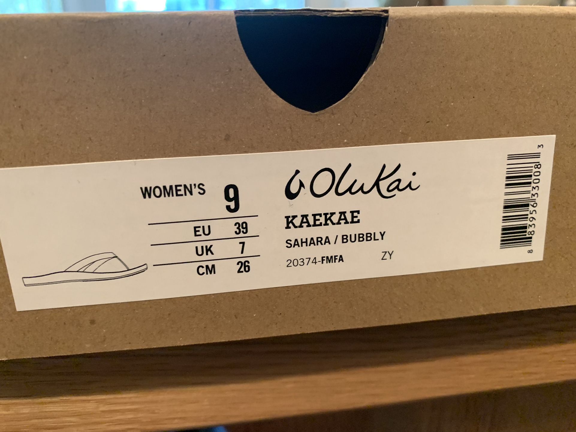 OluKai Kaekae Sandals *Brand New* Never Worn