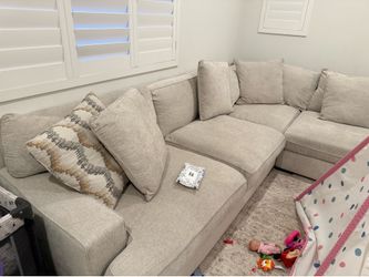 Couch sectional