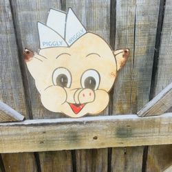 Porcelain Advertising Sign Piggly Wiggly 12 In