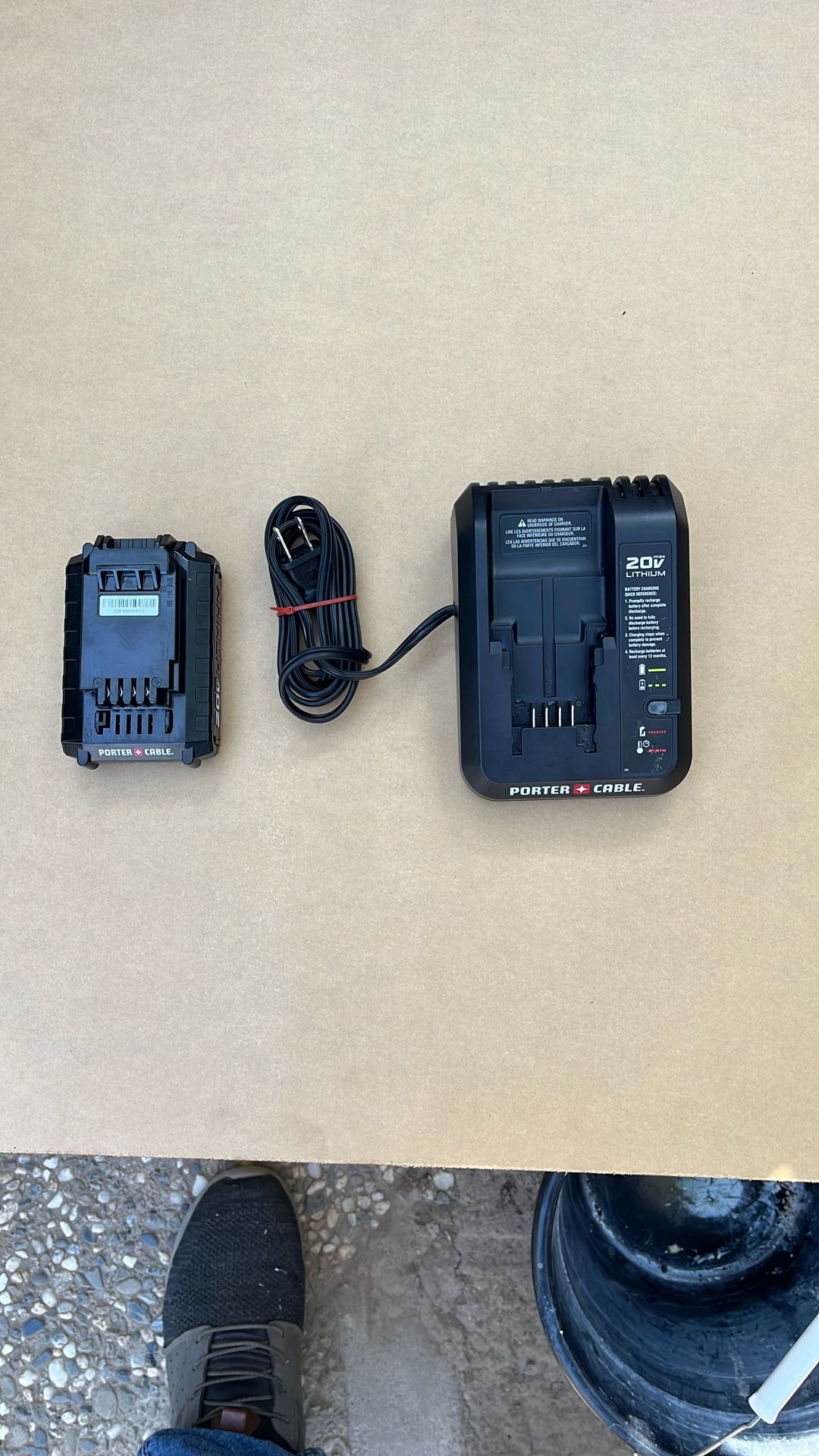 PORTER CABLE 20V Lithium Charger And Battery