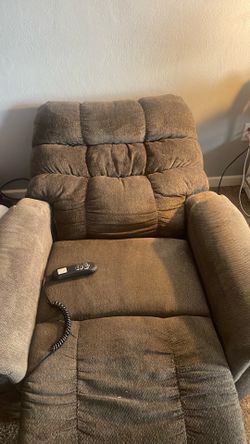 Recliner/mobility lift chair