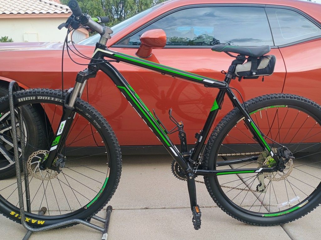 29 Inch Trek Wahoo Mountain Bike 