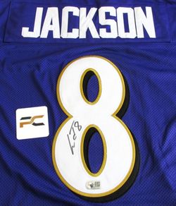 Lamar Jackson Signed Jersey With COA (PC608920) (Ravens)