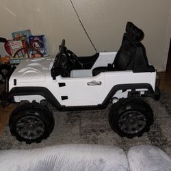 12 Volt Ride On Truck Electric Vehicle W/Parental Remote Control LED Lights MP3  Player .