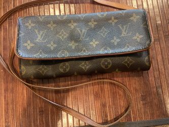 Authentic Louis Vuitton Purse 