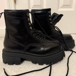 EYTYS Michigan Leather Combat Boots In Black EU Size 38