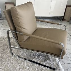 *FREE* Armchair and Ottoman