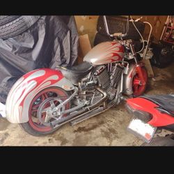 Motorcycle Victory V92C.       T