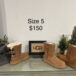 💕💗 NEW: UGG Women’s Boots Size 5 💗💕