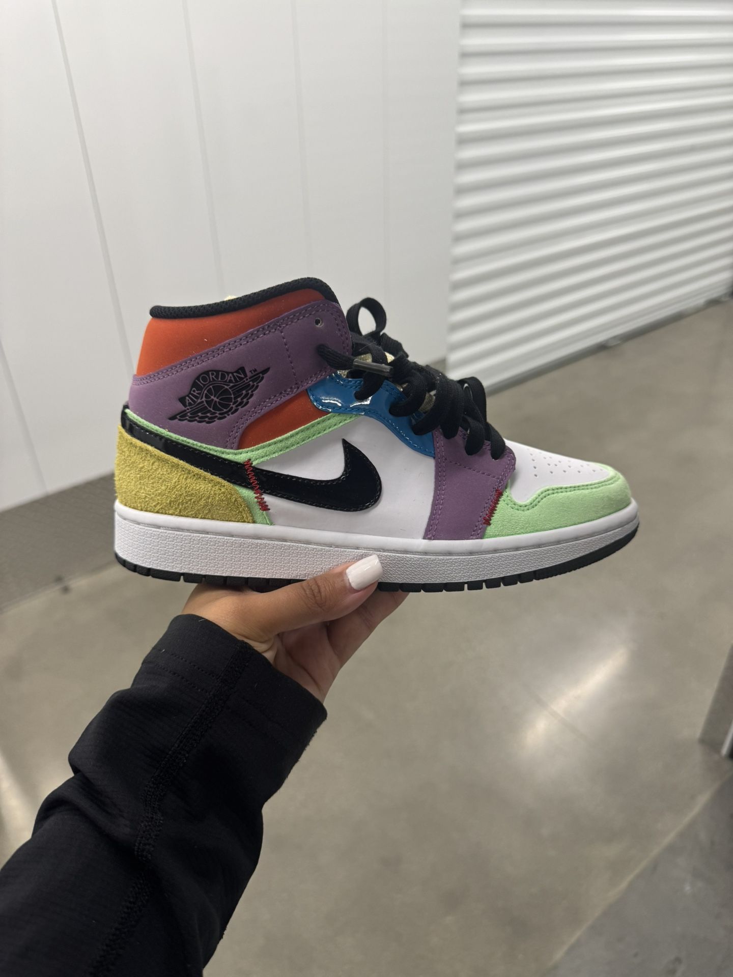 Women Jordan 1 Mid Alternate Swooshes