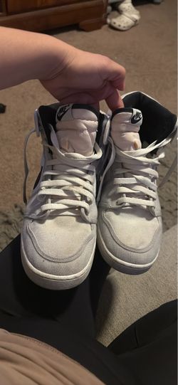 Size 10 man