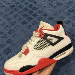 Jordan 4 Fire Red Size 13