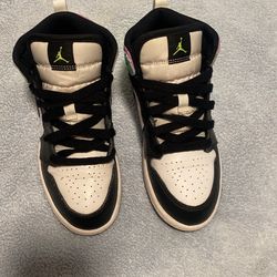Nike Size 2y