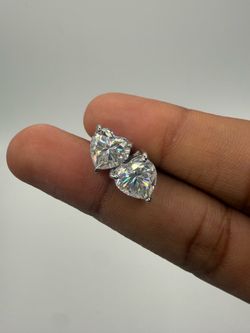 VVS1 Moissanite Heart Earrings 2 carat S925 sterling silver