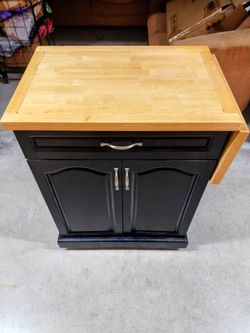 Stand alone cabinets- MOVING