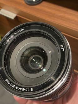 Sony 18-200mm 3.5-5.6