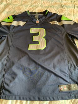 Russel Wilson #3 ( XXL) Jersey
