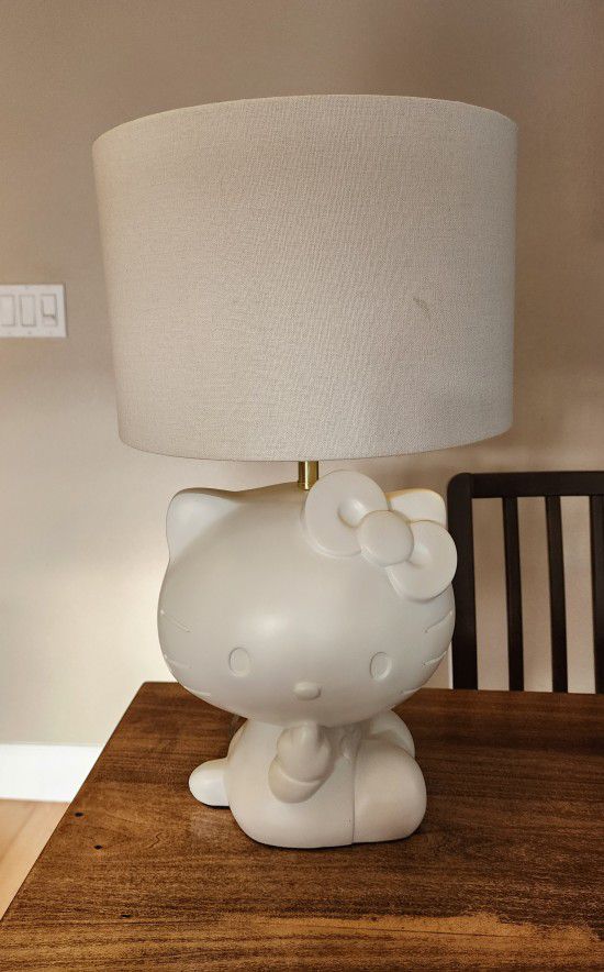 Hello Kitty Night Lamp 