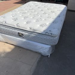SERTA QUEEN PILLOWTOP MATTRESS ONLY !!!!
