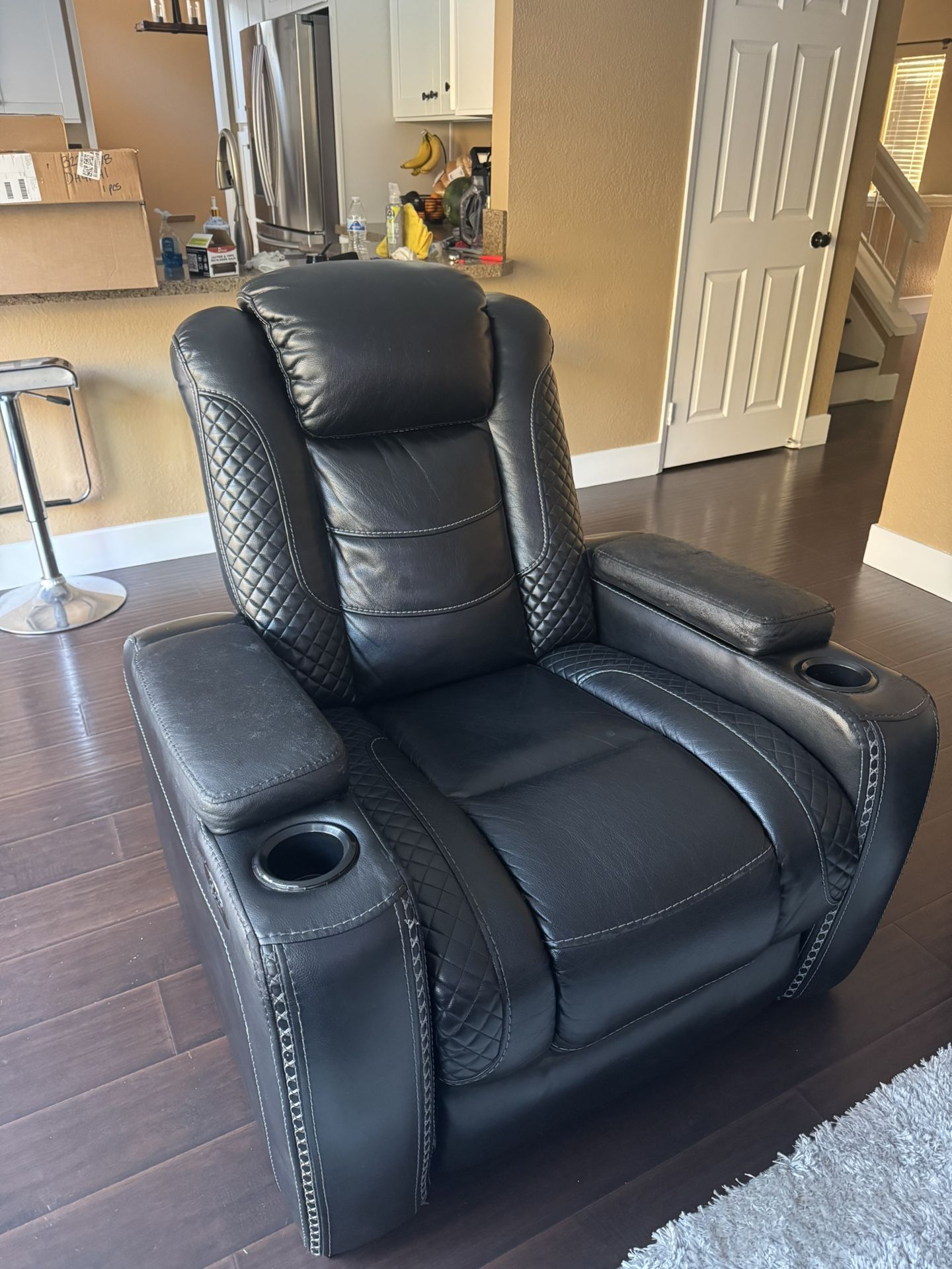 Black Leather Power Recliner Chair 