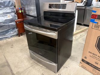 FRIGIDAIRE GALLERY 30″ Air Fry Convection Oven Freestanding Single Induction Range Model #GCRIS058AFD