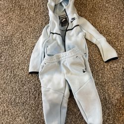 Kid Nike Tech Bundle 