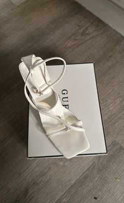 Guess Shoes Size 8
