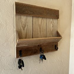 Key/mail Holder