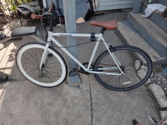 Harper fixie bike