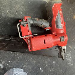 Milwaukee M18 Nailer